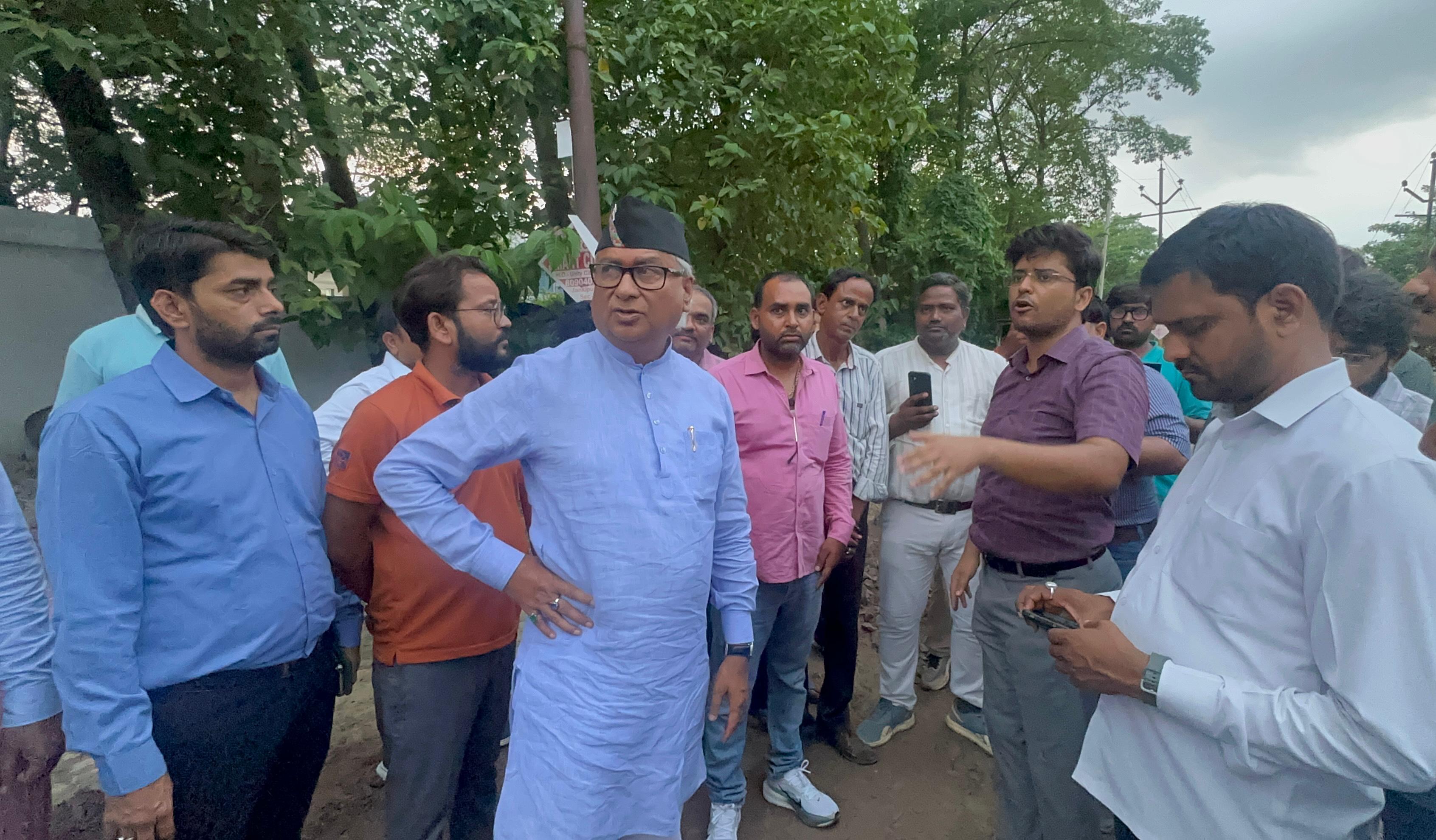 डा नीरज बोरा.jpeg